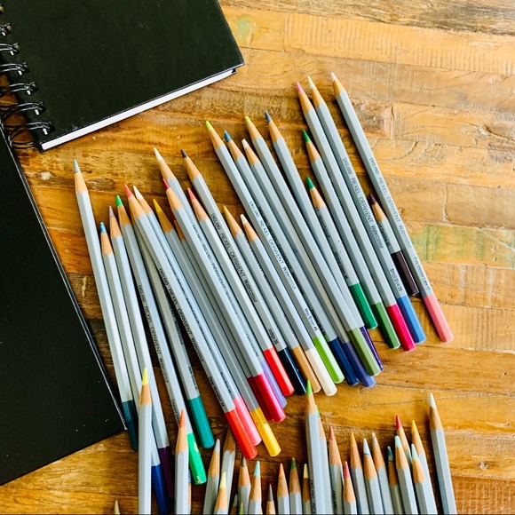 Bundle of 2 Sketchbooks & 57 Watercolor Pencils - Picture 4 of 12